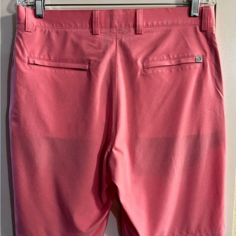 PETER MILLAR Crown Conmfort Men's Pink Shorts. 32 - Picture 2 of 6